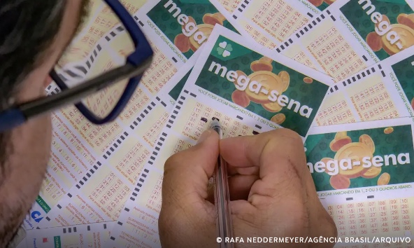 Mega-Sena tem novas regras e paga prêmio principal maior