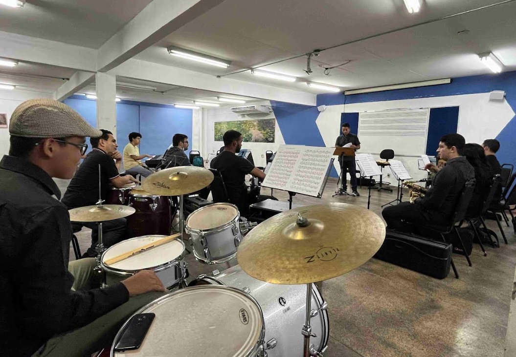 Concerto gratuito celebra a MPB no Teatro da Instalação em Manaus