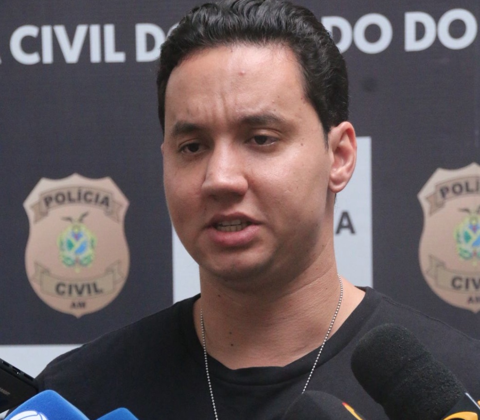 Homem mata namorado após outra companheira descobrir o caso em Manacapuru