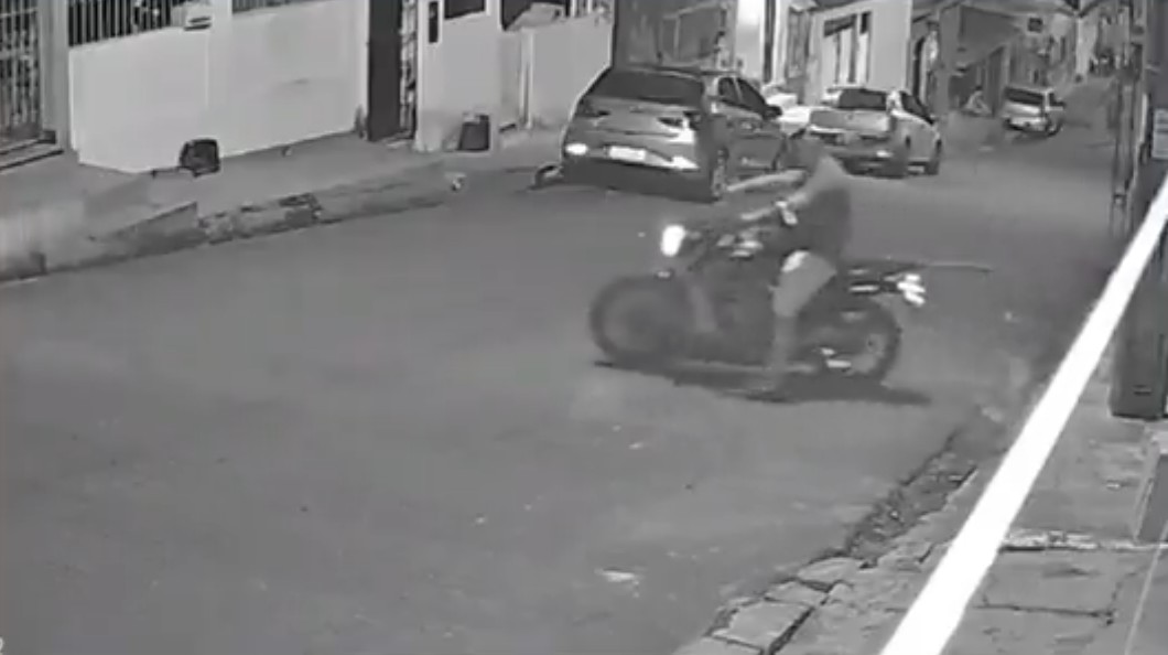 Mulher sofre fratura na coluna após ser agredida pelo ex por cobrar dívida na Alvorada