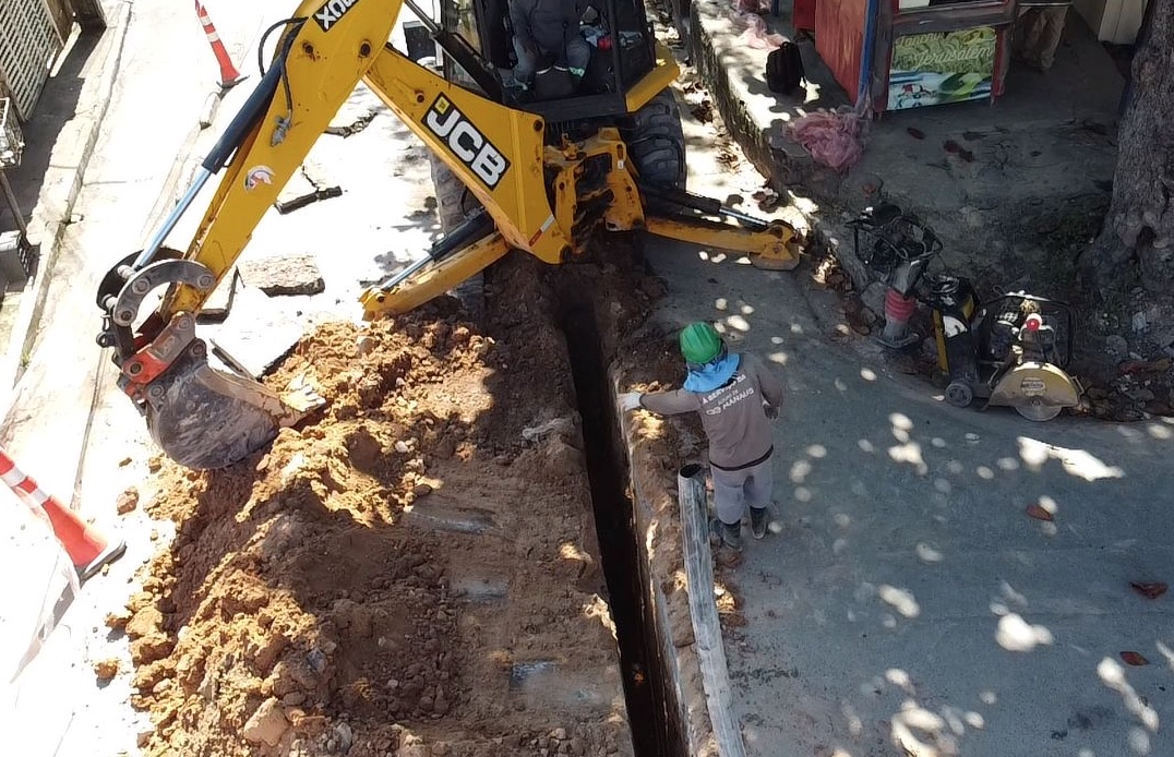 Obras da Águas de Manaus geram reclamações e mais de R$ 2 milhões em multas