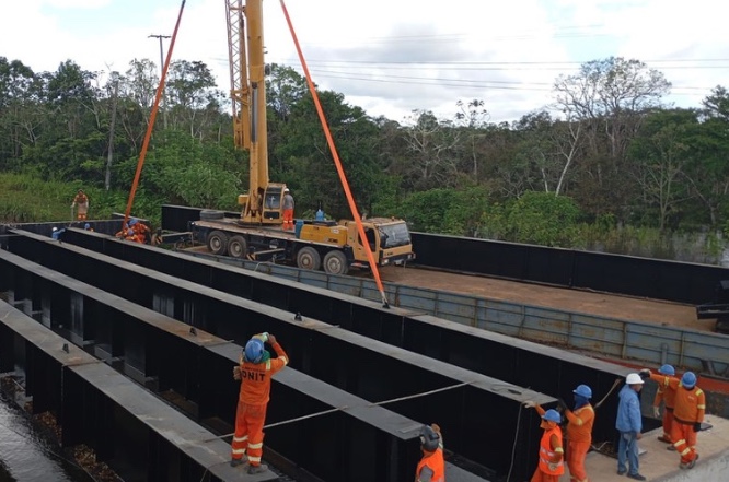 Travessia da BR-319 ficará fechada nesta sexta para obras da nova ponte