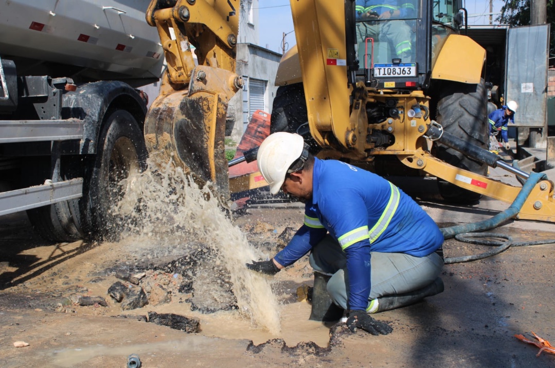 Mesmo com serviço precário, Águas de Manaus prevê novo aumento na tarifa