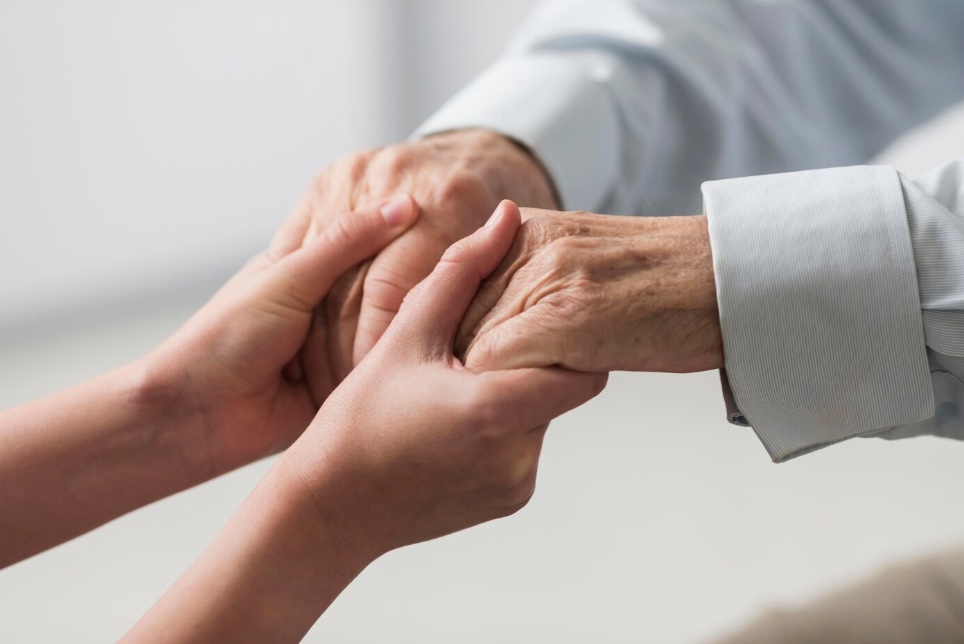 Idosa que trabalhou desde os 4 anos é reconhecida como herdeira dos patrões