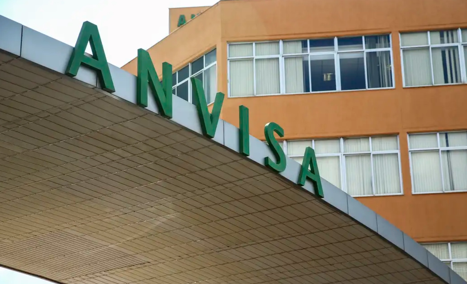 Anvisa aprova primeiro tratamento para câncer de ovário resistente à quimio
