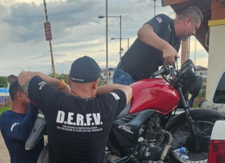 DERFV recupera 264 veículos e prende 64 pessoas no Amazonas em 2025