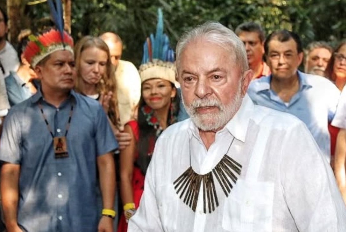 Vamos fazer a BR-319 em acordo com ambientalistas, diz Lula