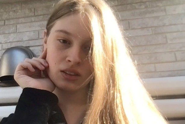 Filha trans de Elon Musk estreia como modelo na New York Fashion Week