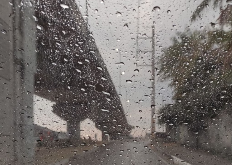 Chuva deste sábado causa desabamento de casa em Manaus
