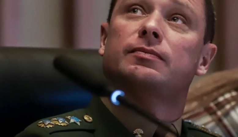 Moraes rejeita pedido da defesa e mantém tornozeleira em Mauro Cid