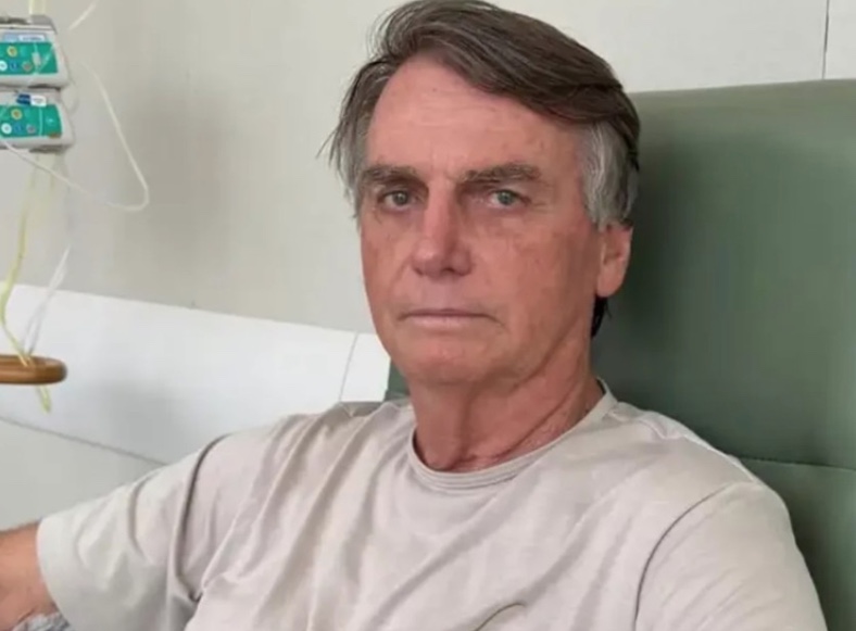 Bolsonaro passa mal e é levado às pressas a hospital em Brasília