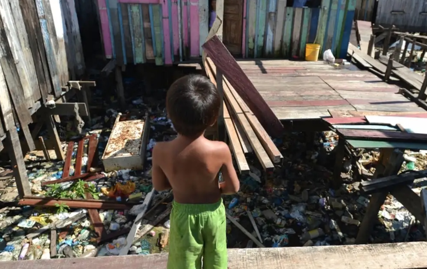 Manaus pode ter lei para combater preconceito contra os mais pobres 