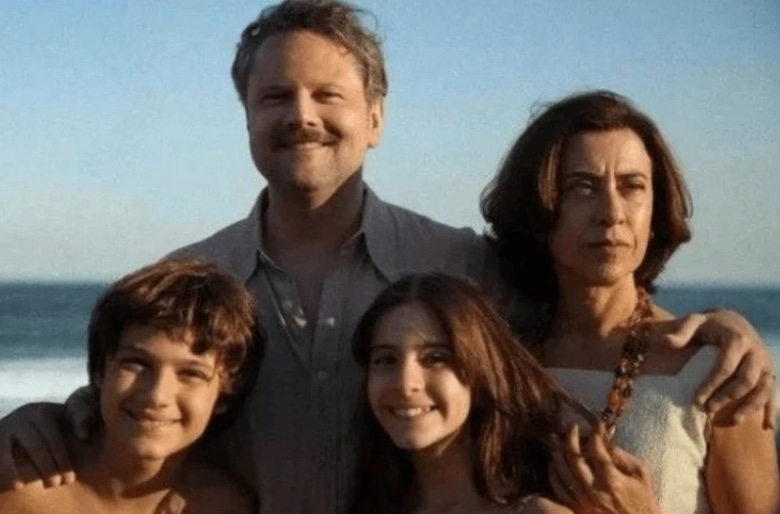 'Ainda Estou Aqui' ganha prêmio de melhor filme do ano da crítica internacional