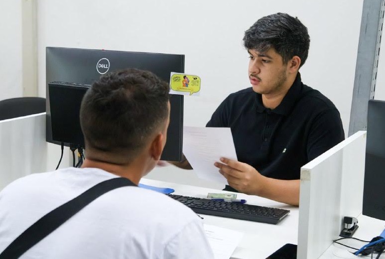 Cozinheiro, garçom e mais: confira 187 vagas de emprego no Sine Amazonas