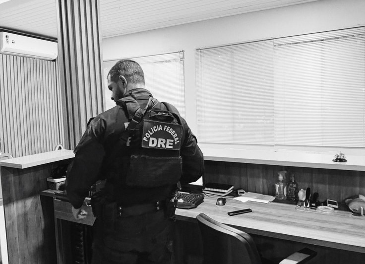 PF captura mulher condenada por lavagem de dinheiro ligada a facção criminosa no Amazonas