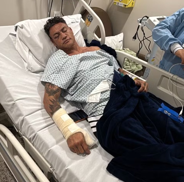 Popó passa por cirurgia após confusão no ringue contra Wanderlei Silva