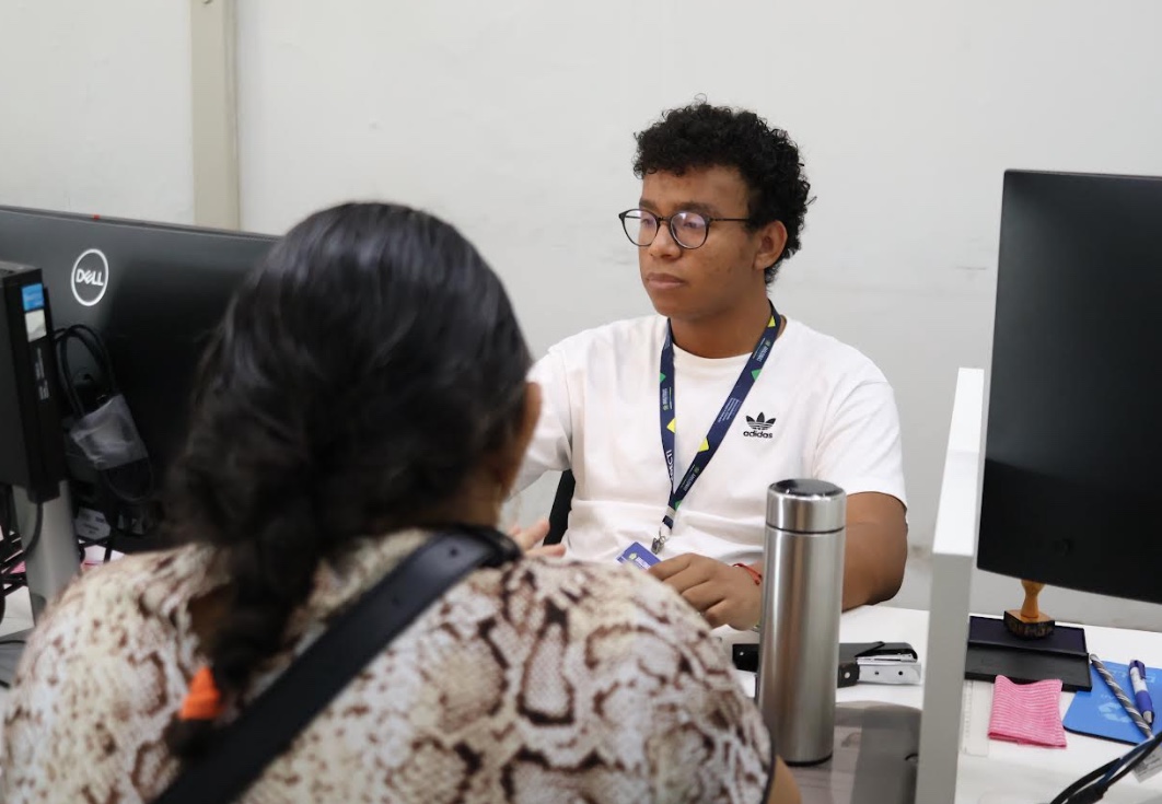 Locutor, motorista e mais: veja vagas do Sine Amazonas para esta quinta