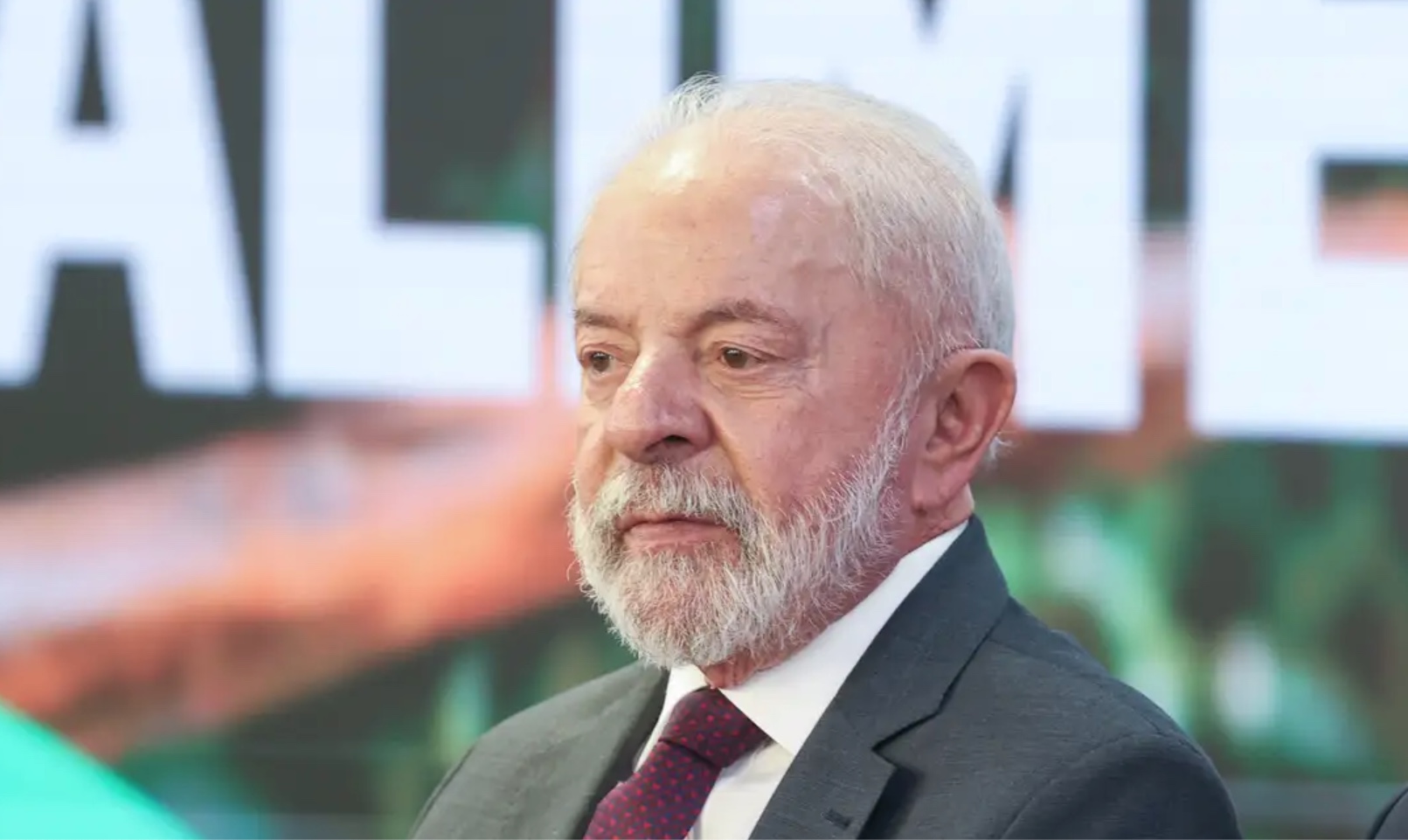 Lula relata problema em avião da FAB durante viagem ao Pará 