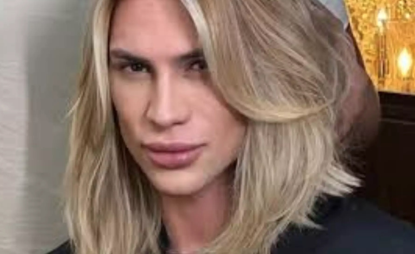 Influenciador de 31 anos sofre infecção e morre após procedimento estético