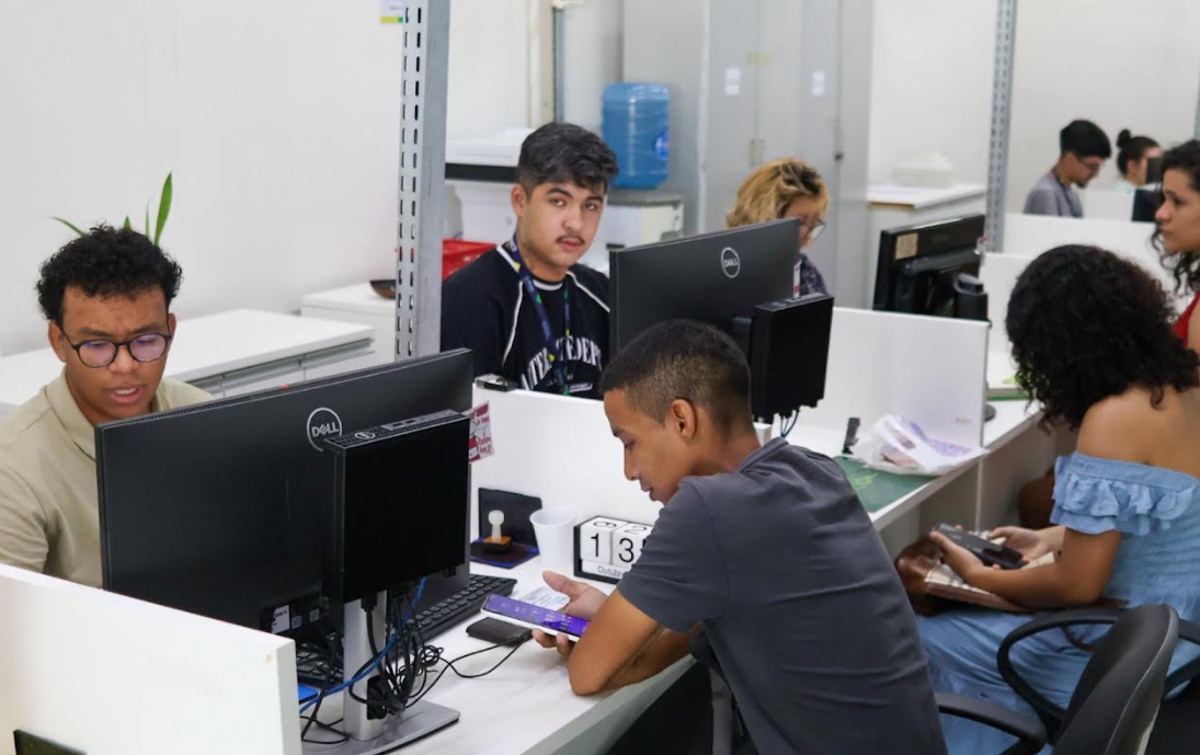 Oportunidade de emprego: Sine Amazonas divulga 143 vagas para esta quarta