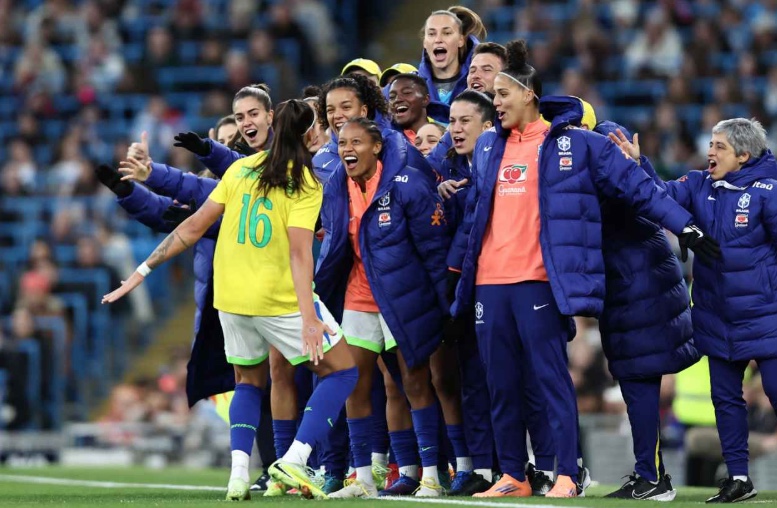 Seleção Brasileira Feminina vence Inglaterra por 2 a 1 neste sábado