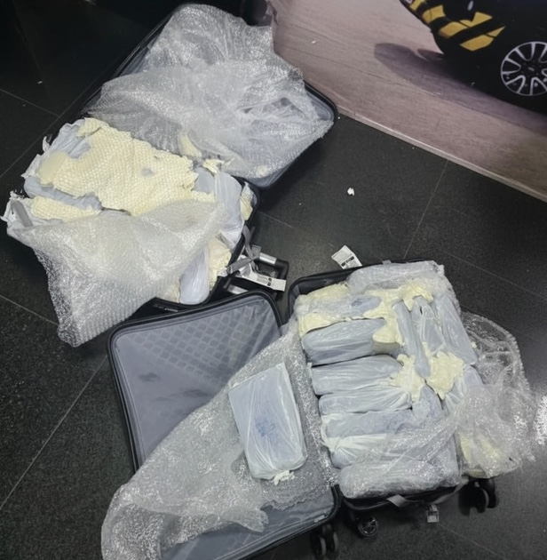 PF prende homem com mais de 36 kg de maconha em aeroporto de Manaus