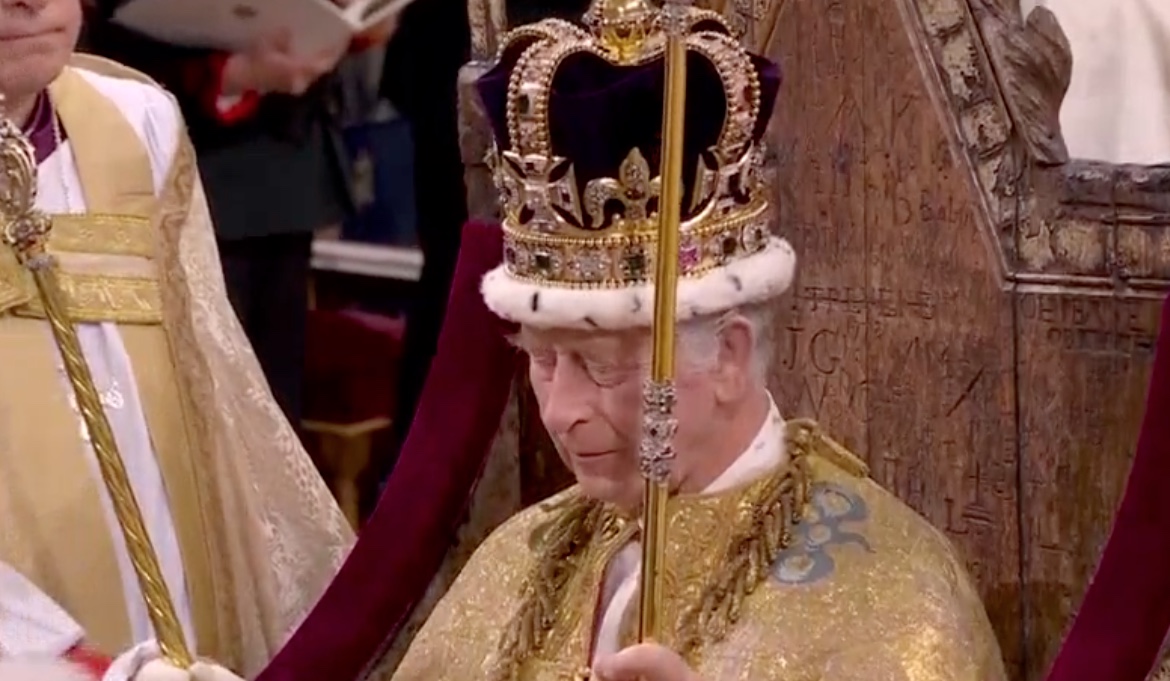 Ex-mordomo revela que só uma pessoa fala "não" ao rei Charles; saiba quem