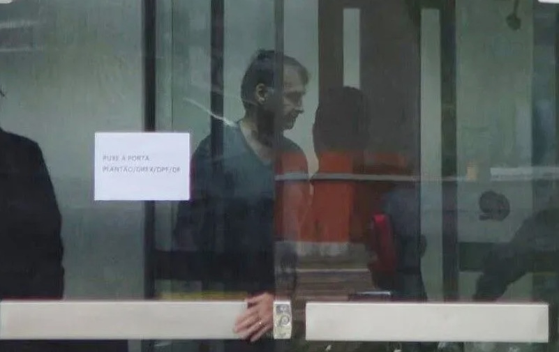 PF vai monitorar marmitas entregues a Bolsonaro na prisão; entenda