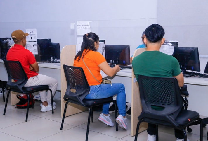 Sine Manaus tem vagas para o comércio, indústria e serviços; confira