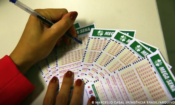 Chance de ser milionário: sorteio de R$ 44 milhões da Mega-Sena ocorre hoje