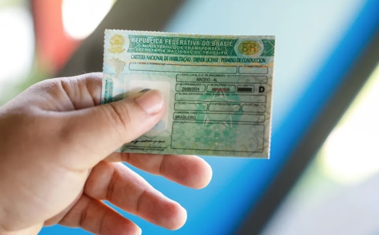 Senatran limita a R$ 180 custo total dos exames para CNH