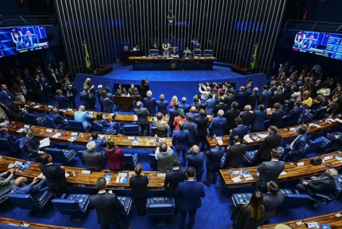 CCJ do Senado analisa PL que pode diminuir a pena de Bolsonaro