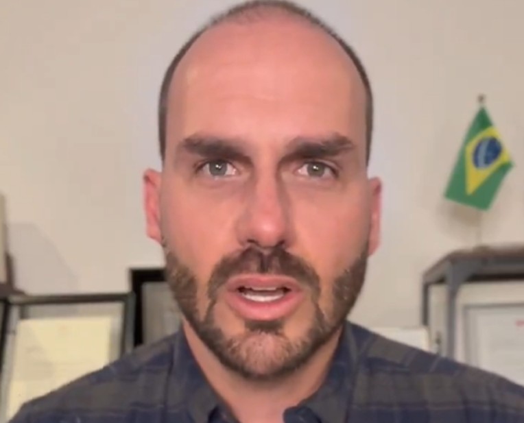 Eduardo Bolsonaro se manifesta após ter mandato cassado