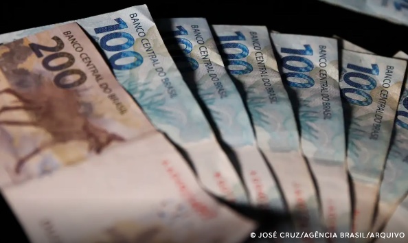 Mais de 140 mil trabalhadores ainda não sacaram o PIS/Pasep; prazo termina dia 29