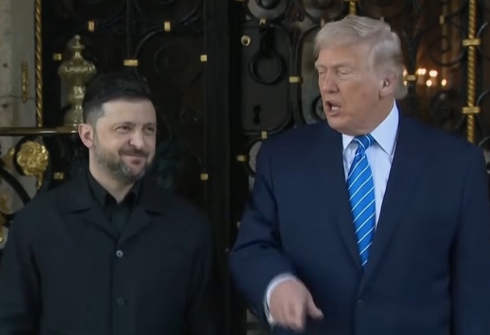 Zelensky diz que Trump ofereceu 15 anos de proteção à Ucrânia
