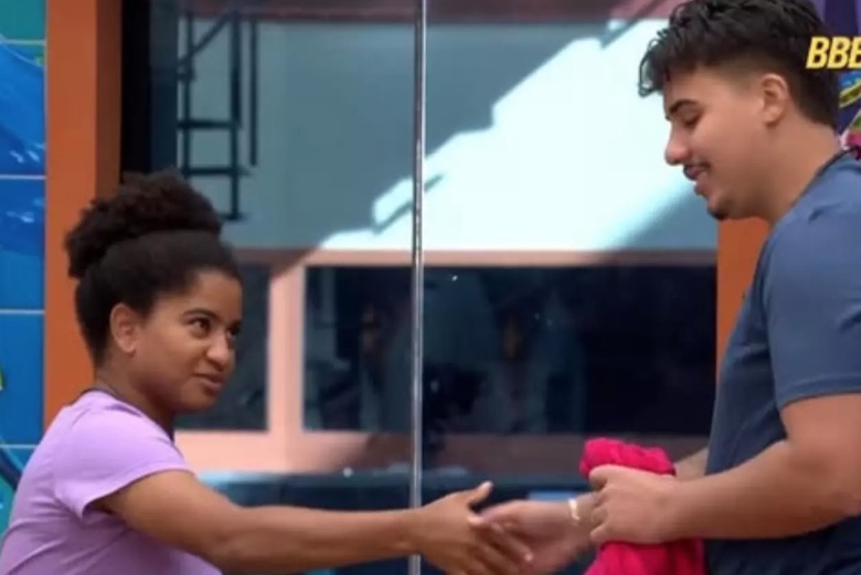 BBB26: Milena dá bronca em Pedro após abraço: "Você é casado"