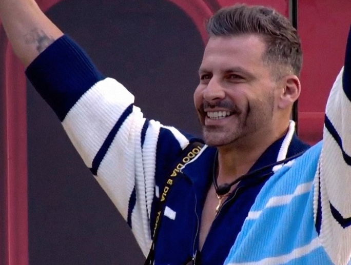 Equipe de Henri Castelli atualiza estado de saúde após convulsões no BBB26