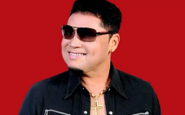 Morre Ray Douglas, ícone do brega no Pará, aos 58 anos