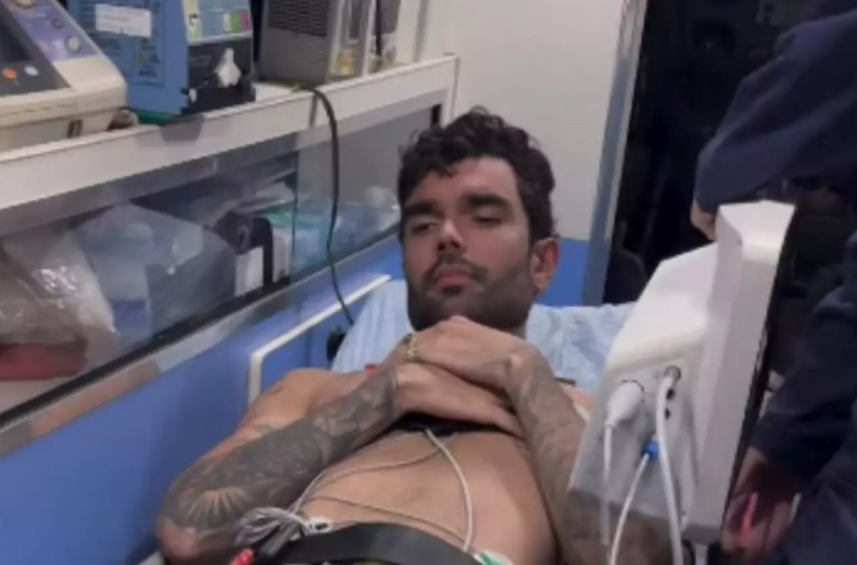 Luan Pereira passa mal após show no litoral de SP e é levado de ambulância