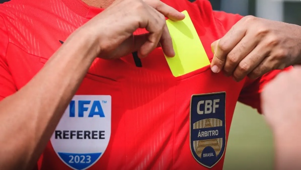 CBF lança plano de carreira e apoio psicológico para árbitros