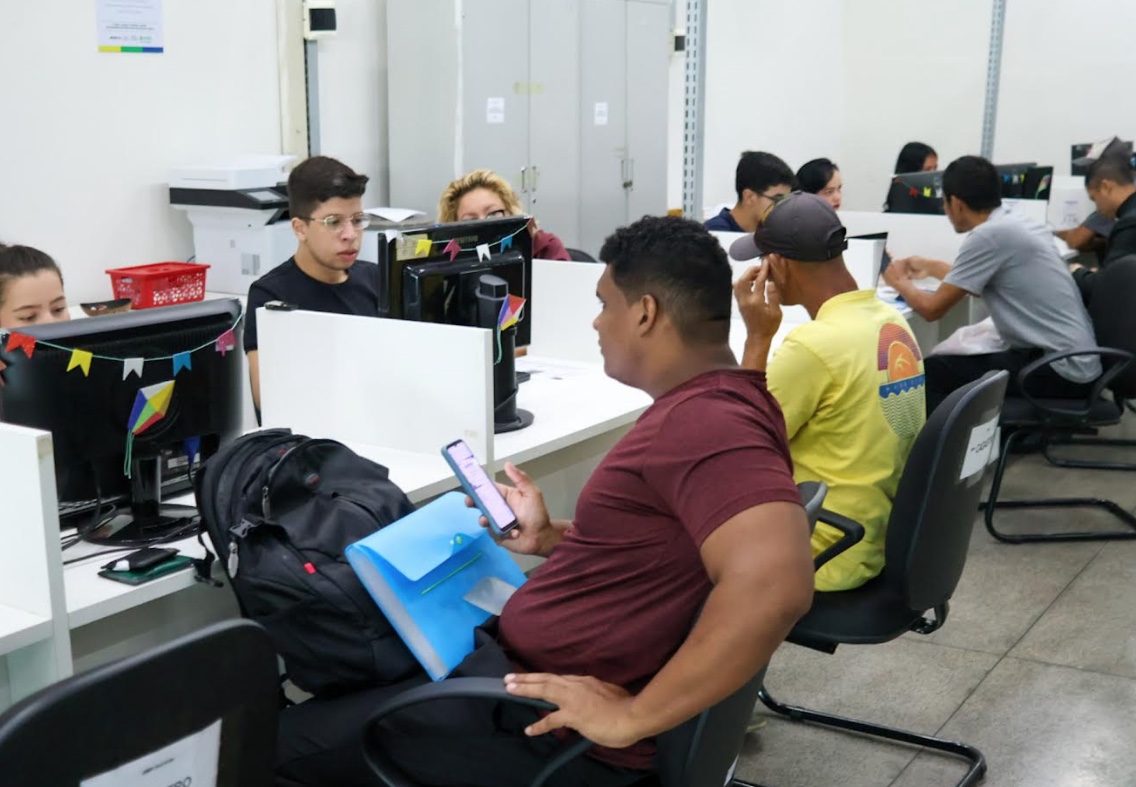 Confira vagas de emprego para Manaus e Presidente Figueiredo nesta terça