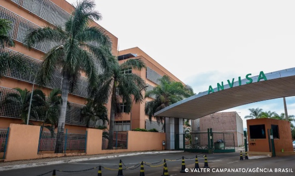 Anvisa interdita lote de leite condensado e apreende suplementos