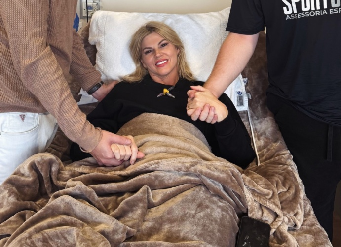 "Minha vida mudou": Val Marchiori fala sobre luta contra o câncer