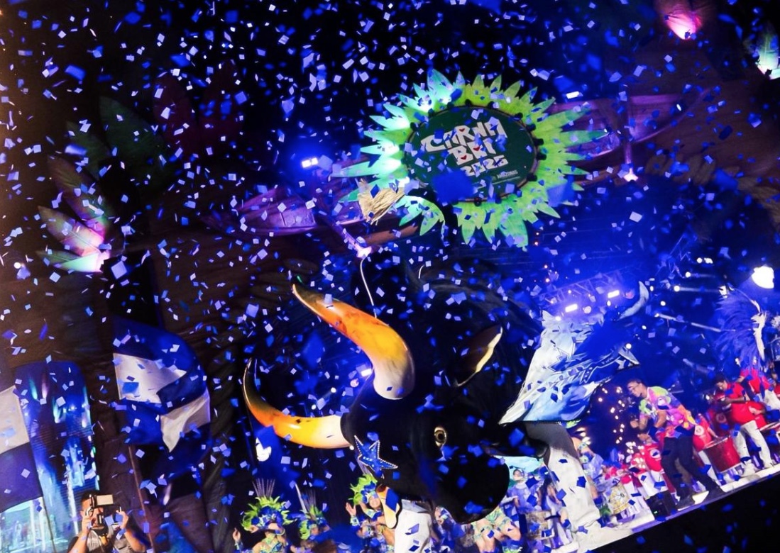 Sambódromo lotado marca abertura do Carnaboi 2026 em Manaus