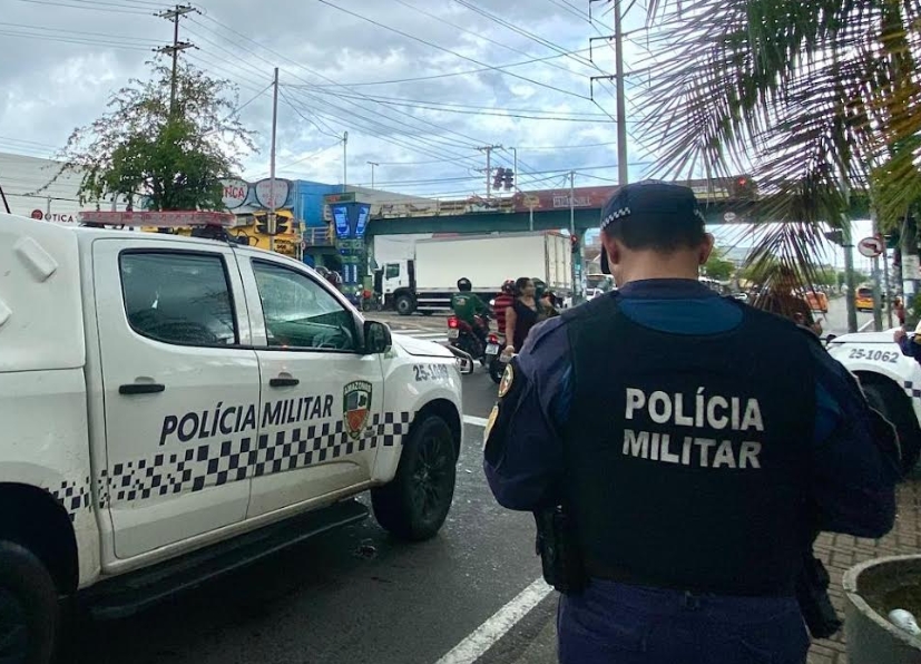 PM prende suspeitos de roubo, homicídio e tráfico em Manaus