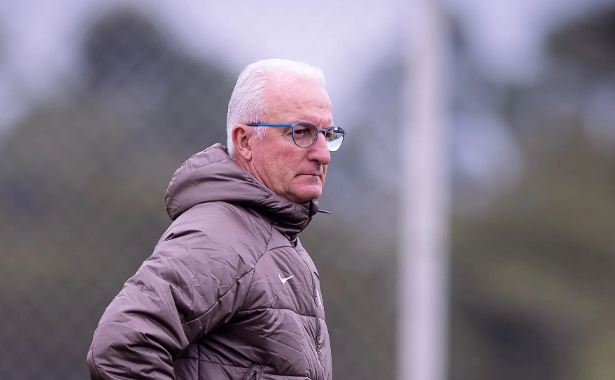 Corinthians estuda demitir Dorival; Vojvoda é bem avaliado