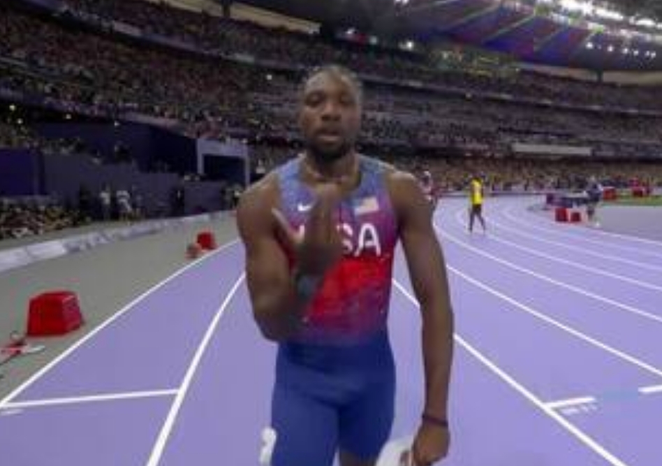 Campeão olímpico debocha após ser desafiado por astro da NFL