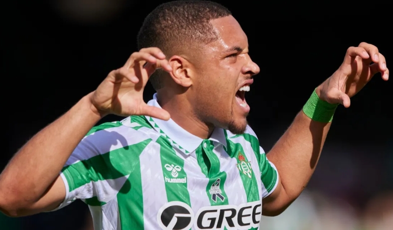 Palmeiras oferece R$ 170 milhões para ter Vitor Roque, diz jornal