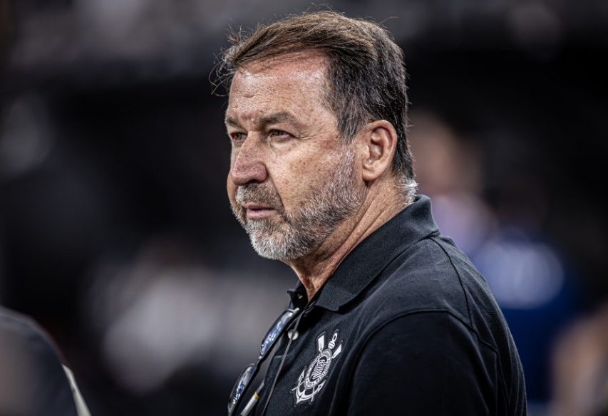 Conselho marca votação do impeachment de Augusto Melo no Corinthians