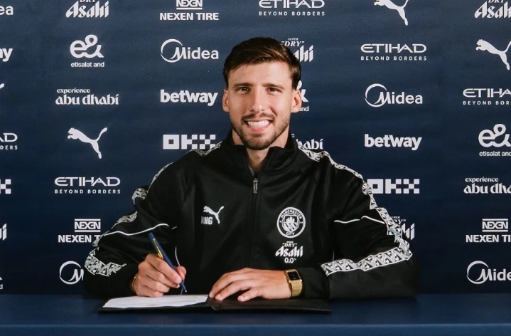 Manchester City anuncia renovação de contrato de Rúben Dias até 2029